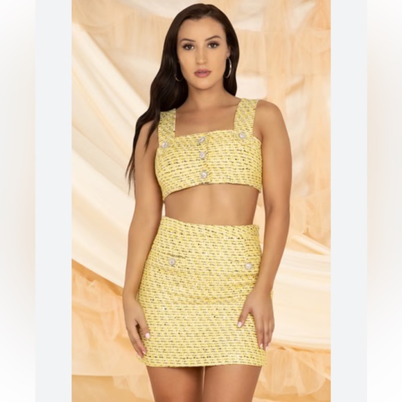 CATWALK CONNECTIONS YELLOW CROP TOP - Picture 3 of 7